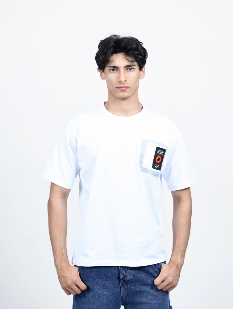 T-SHIRT MC COL ROND AVEC ANIMATION POCHE — blanc