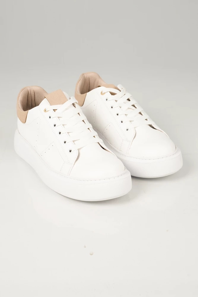 BASKET AVEC MOTIF CONTRASTE — blanc